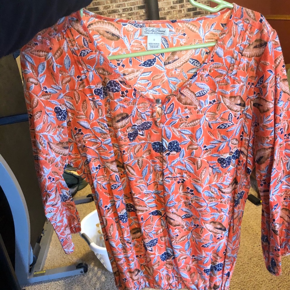 3/4 length Lucky brand patterned top